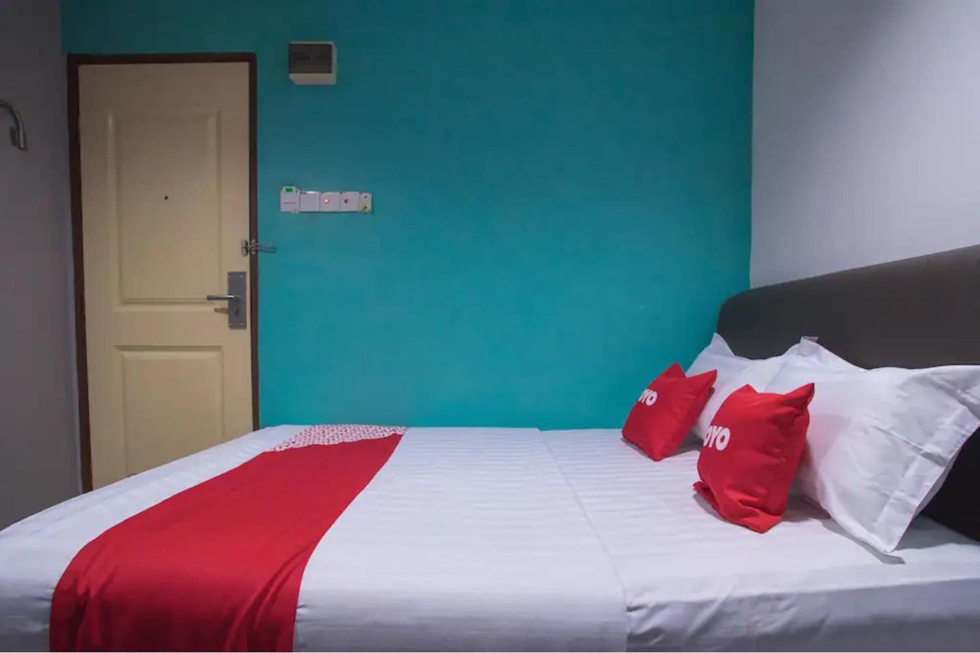 Oyo 90281 Hotel Taj Seksyen 13 Shah Alam Exteriör bild