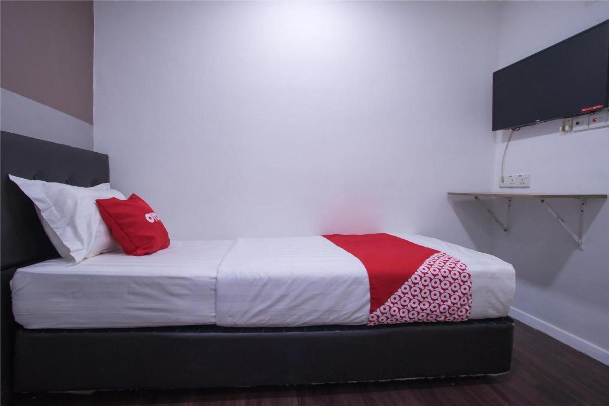 Oyo 90281 Hotel Taj Seksyen 13 Shah Alam Exteriör bild