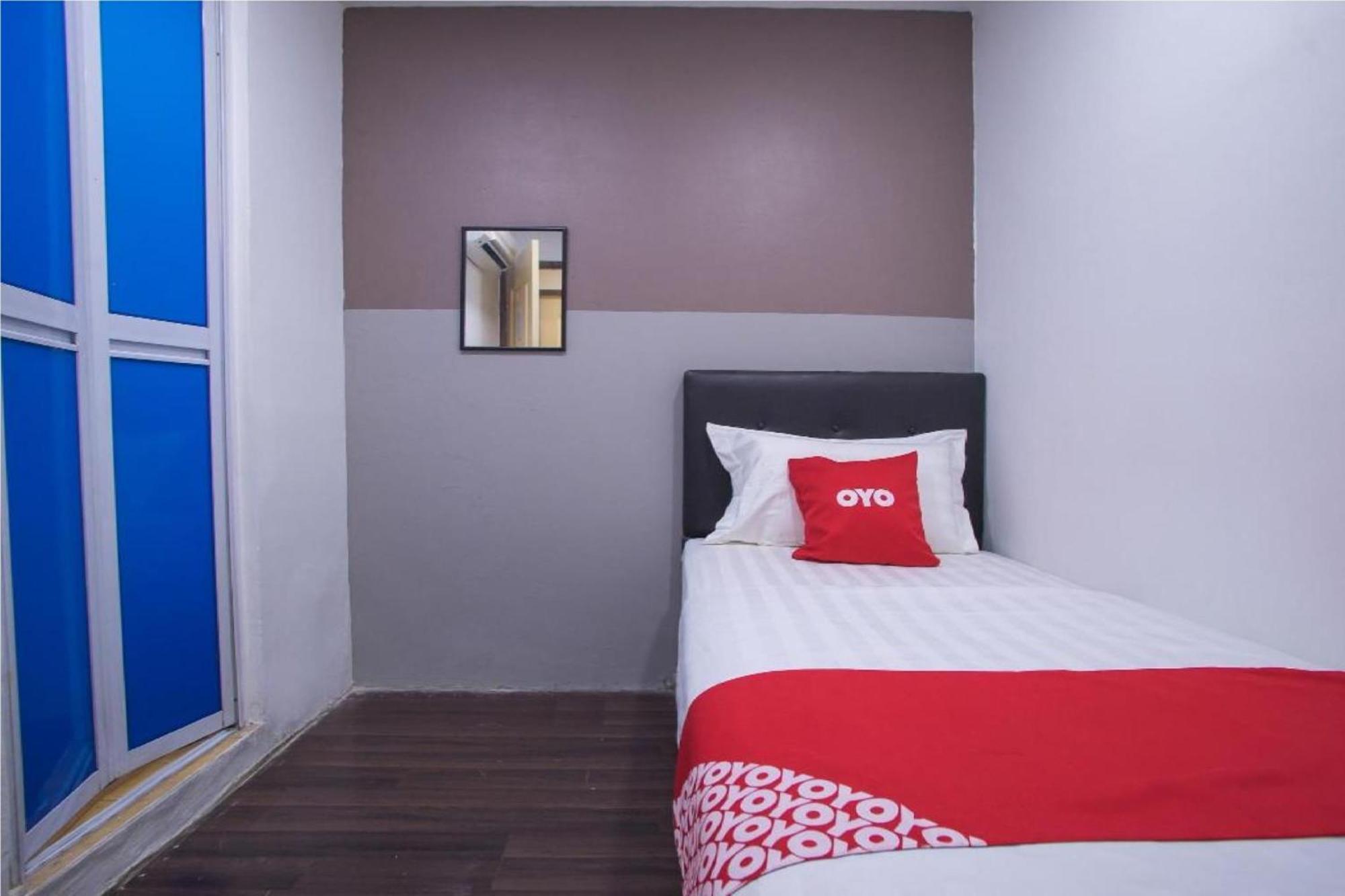 Oyo 90281 Hotel Taj Seksyen 13 Shah Alam Exteriör bild